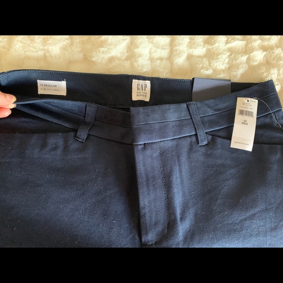 NWT GAP Slim city crop pants - Picture 2 of 3